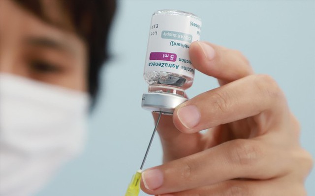 Ngành y tế khuyến khích người dân tiêm mũi 4 vắc xin phòng COVID-19