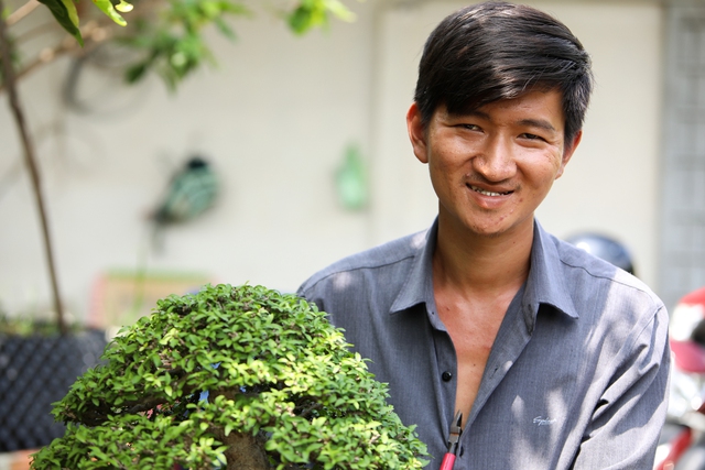Nghệ nhân bonsai 9x kiếm tiền triệu mỗi ngày nhờ chăm cây tiền tỷ - Ảnh 11.