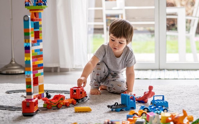 Câu chuyện thành công của LEGO: Từ xưởng mộc nhỏ từng phá sản đến doanh nghiệp được ví như 