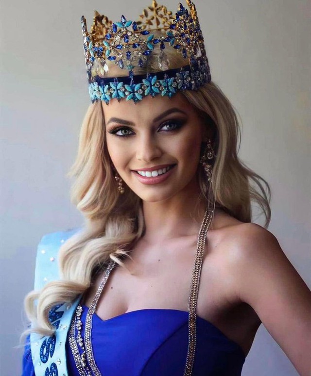 Đương kim Hoa hậu Thế giới Karolina Bielawska trở thành Hoa hậu của các Hoa hậu năm 2021 - Ảnh 1.