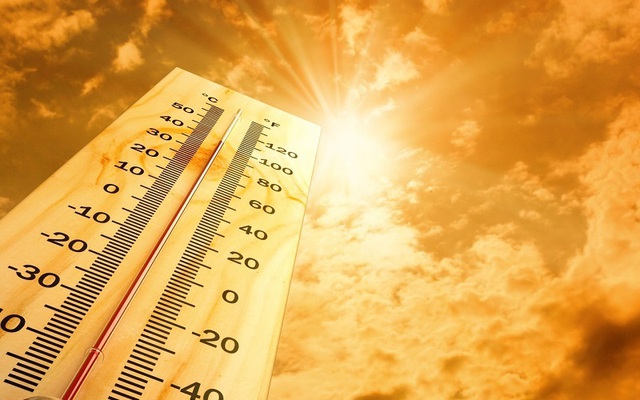 Nắng nóng gay gắt ở Bắc Bộ và Trung Bộ, có nơi trên 39 độ C. (Ảnh minh họa)