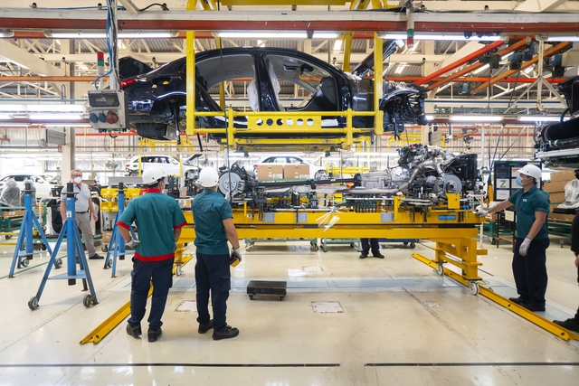 Inside the Mercedes-Benz Vietnam factory, which has just put on a new coat of 33 million USD, owns 6 of the world's most modern luxury car production and assembly technologies - Photo 22.