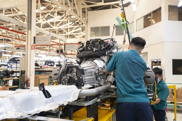 Inside the Mercedes-Benz Vietnam factory, which has just put on a new coat of 33 million USD, owns 6 of the world's most modern luxury car production and assembly technologies - Photo 21.