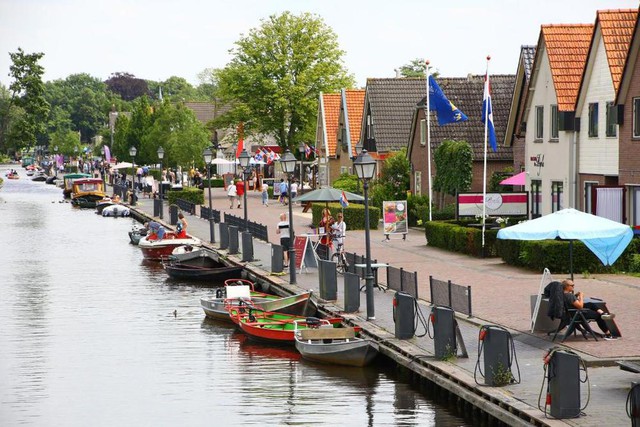 This June, discover the beauty of the most beautiful village in the Netherlands - Europe's 2nd Venice - Photo 4.