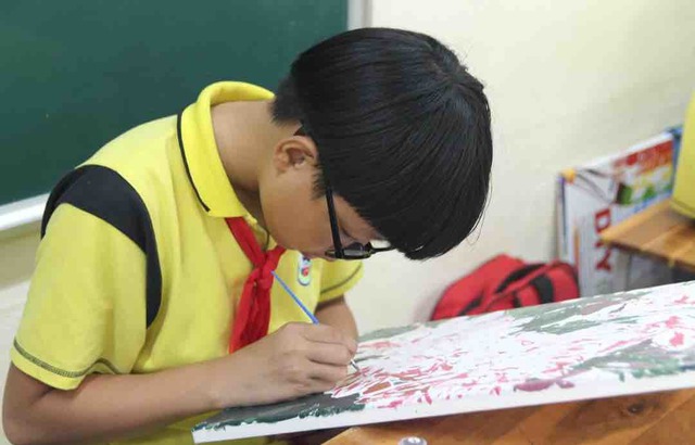 Thành tích đáng nể của nam sinh Hà Nội trúng 6 nguyện vọng trong kỳ thi tuyển sinh lớp 10 - Ảnh 1.