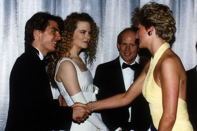 Mối quan hệ thân thiết ít ai biết giữa tài tử Tom Cruise với nhà Cambridge, tiết lộ câu chuyện thú vị vào 26 năm trước - Ảnh 4.