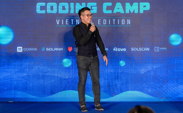 Kevin Tùng Nguyễn - Founder & CEO JobHopin