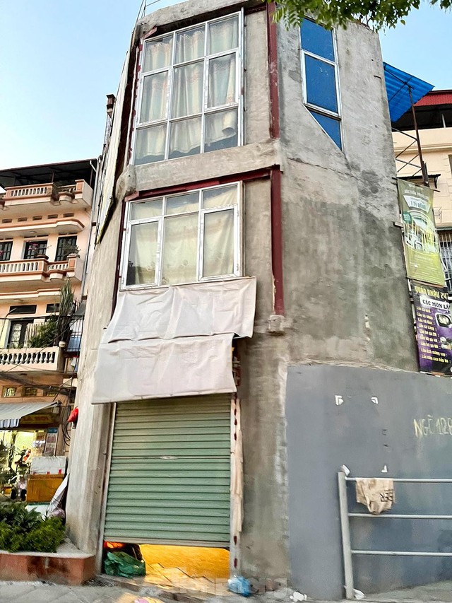 Cận cảnh căn nhà 4 mặt tiền độc nhất vô nhị tại Hà Nội - Ảnh 2.
