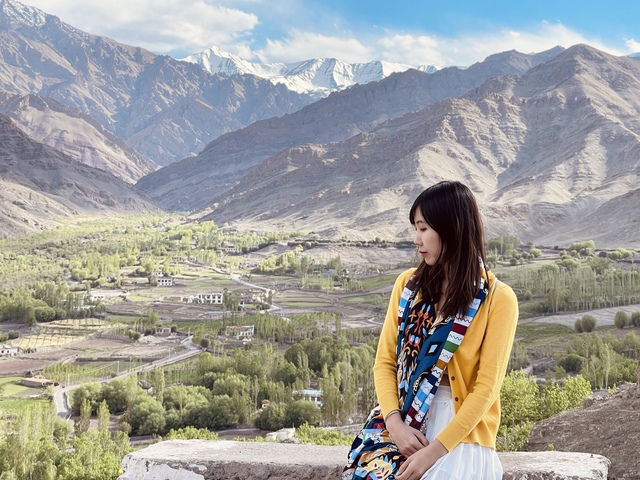 Trải nghiệm khó quên ở Tiểu Tây Tạng của cô gái Việt bỏ công việc văn phòng để đi du lịch: Thời tiết lạnh buốt, móng tay và tóc gãy vì khô, shock độ cao khi băng đèo cao nhất thế giới… - Ảnh 3.