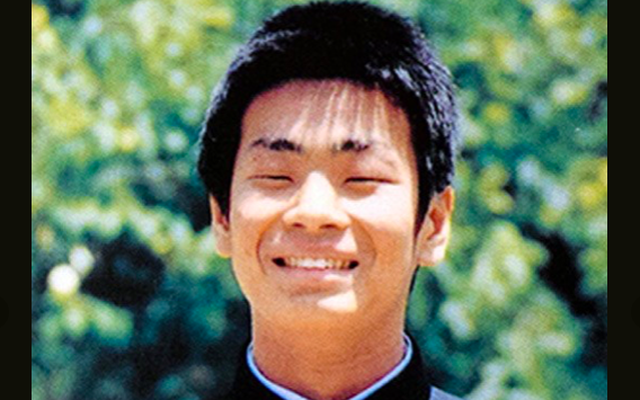 Ảnh của Tetsuya Yamagami trong kỷ yếu trung học