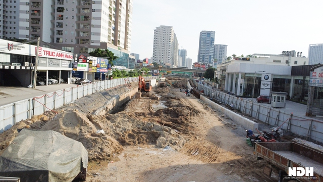 Dự án hầm chui Lê Văn Lương: Đã đục thông hai ống hầm, dự kiến về đích trong tháng 10 - Ảnh 8.