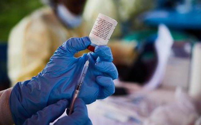 Tiêm ngừa vắc-xin Ebola tại Cộng hòa Dân chủ Congo - Ảnh: WHO