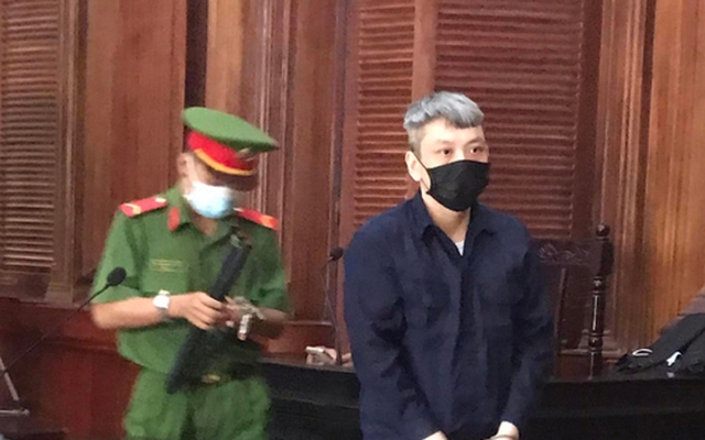 Bị cáo Nguyễn Bá Nhựt sau phiên xử.