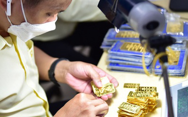 Mười năm qua Công ty SJC không còn sản xuất vàng SJC, chủ yếu mua của dân để bán lại - Ảnh: N.PHƯỢNG