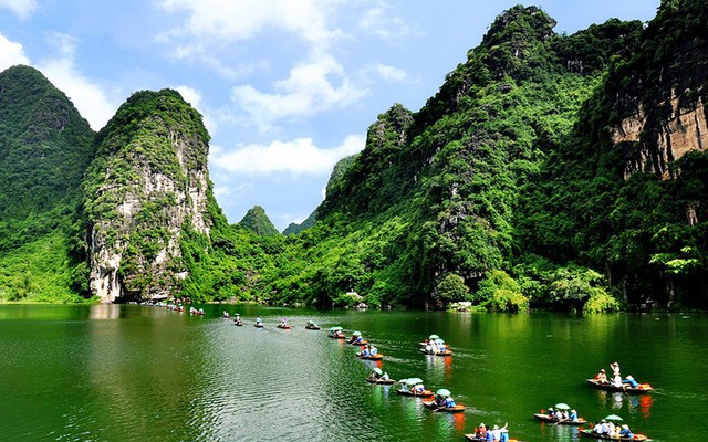 Ninh Bình được đánh giá là một trong 12 điểm du lịch ấn tượng ở châu Á từng xuất hiện trên màn ảnh rộng (Ảnh: dulichninhbinh).