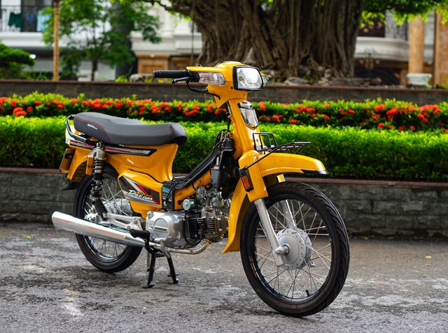 'Siêu phẩm' Honda Dream được định giá gần 300 triệu đồng nhưng chủ nhân nhất quyết không bán