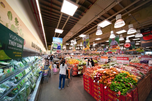 THACO - Emart đặt mục tiêu nắm trùm Việt Nam năm 2026 với 20 đại siêu thị - doanh thu 1 tỷ USD – Sự tự tin ngút ngàn này đến từ đâu? - Ảnh 3.
