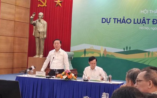Bộ trưởng Bộ Tài nguyên và môi trường Trần Hồng Hà phát biểu tại hội thảo. Ảnh: Ngọc Mai