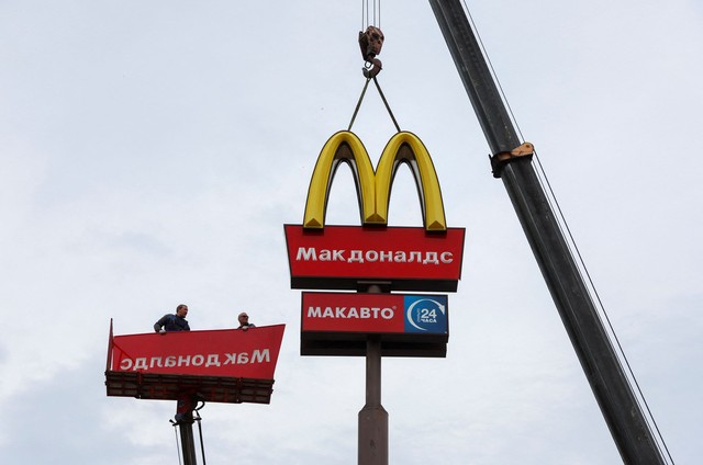 Kỳ tích McDonald's tại Nga biến thành câu chuyện buồn: Đế chế 2 tỷ USD, phục vụ 1 triệu khách/ngày phải vội vã bán tài sản, rời đi trong tiếc nuối - Ảnh 4.