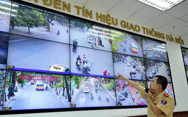 Hà Nội sẽ xác minh qua VNeID và dữ liệu đăng ký xe để xử phạt vi phạm giao thông - Ảnh 1. Hà Nội sẽ xác minh qua VNeID và dữ liệu đăng ký xe để xử phạt vi phạm giao thông - Ảnh 1.