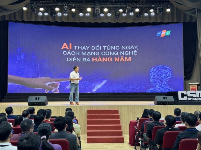 Ông Hoàng Nam Tiến: Không phải là công nhân, mà cả triệu người &quot;tự tin rằng mình có học&quot; sẽ bị AI thay thế nhanh nhất  - Ảnh 2.