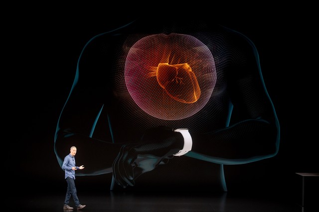 Apple sẽ ‘dứt tình’ với iPhone năm 2024: Nỗ lực 15 năm của Tim Cook trong việc thoát khỏi cái bóng quá lớn từ Steve Jobs - Ảnh 4.