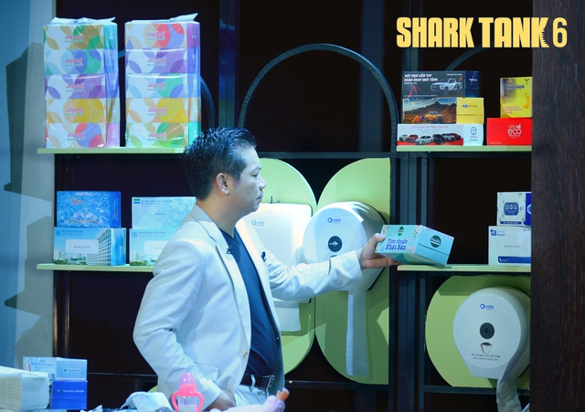 DN cung cấp giấy ăn cho Trung Nguyên, The Coffee house lên Shark Tank gọi vốn triệu USD, tuyên bố 14 năm gần như không mất khách nào, khiến Shark Bình tự dưng hứng thú với mảng sản xuất - Ảnh 2.