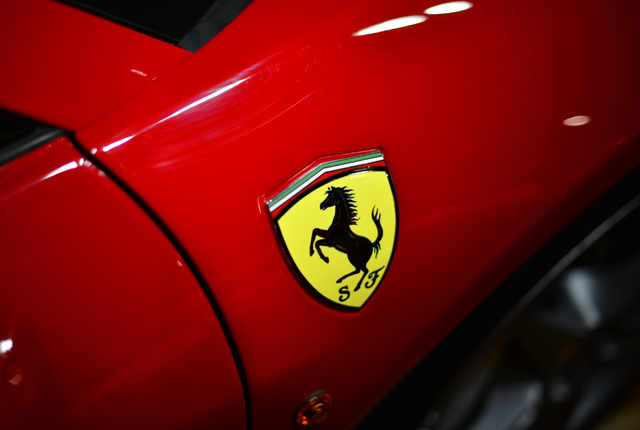 Ferrari mất 'chất': Tuyên bố không bao giờ làm ô tô điện rồi quay xe cháy bánh, tất cả thiết kế và trải nghiệm không còn trong lĩnh vực mới - Ảnh 1.