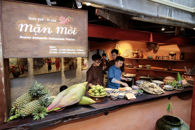 Cùng nghệ nhân ẩm thực tôn vinh hương sắc bánh dân gian Nam bộ giữa Sài Gòn - Ảnh 9.