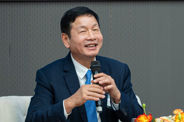 Chủ tịch FPT Trương Gia Bình: Đừng nhầm lẫn giữa khởi nghiệp và lập nghiệp, bán cà phê, bán phở thì không thể gọi là Startup - Ảnh 1.
