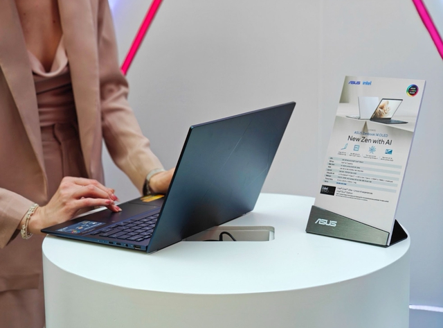 Laptop đầu tiên của Asus tích hợp AI ra mắt tại Việt Nam - Ảnh 1.