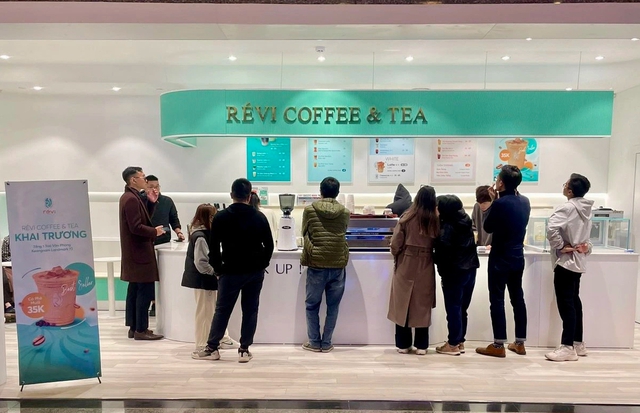 Cựu CEO GoViet gọi vốn mở chuỗi cà phê: 6 tháng tuổi có 8 cửa hàng, tìm ngách trong những tòa văn phòng đắt đỏ nhất Việt Nam - Ảnh 2.