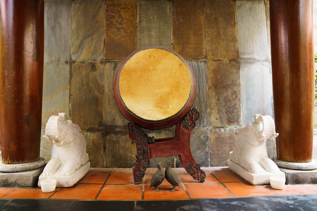 Đượm nét ‘Hồn quê làng Việt’ trong căn nhà cổ 200m2 của Gia đình Tân Mỹ nổi tiếng với bề dày hơn 50 năm làm nghề thêu tay ở Hà Thành - Ảnh 8. Đượm nét ‘Hồn quê làng Việt’ trong căn nhà cổ 200m2 của Gia đình Tân Mỹ nổi tiếng với bề dày hơn 50 năm làm nghề thêu tay ở Hà Thành - Ảnh 8.