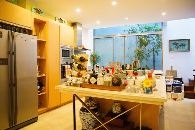 Đượm nét ‘Hồn quê làng Việt’ trong căn nhà cổ 200m2 của Gia đình Tân Mỹ nổi tiếng với bề dày hơn 50 năm làm nghề thêu tay ở Hà Thành - Ảnh 21. Đượm nét ‘Hồn quê làng Việt’ trong căn nhà cổ 200m2 của Gia đình Tân Mỹ nổi tiếng với bề dày hơn 50 năm làm nghề thêu tay ở Hà Thành - Ảnh 21.