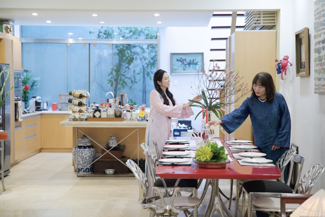 Đượm nét ‘Hồn quê làng Việt’ trong căn nhà cổ 200m2 của Gia đình Tân Mỹ nổi tiếng với bề dày hơn 50 năm làm nghề thêu tay ở Hà Thành - Ảnh 20. Đượm nét ‘Hồn quê làng Việt’ trong căn nhà cổ 200m2 của Gia đình Tân Mỹ nổi tiếng với bề dày hơn 50 năm làm nghề thêu tay ở Hà Thành - Ảnh 20.