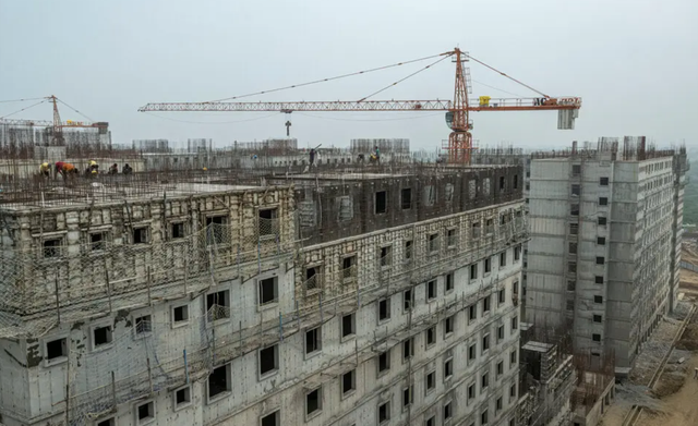 Tạm biệt Trung Quốc: Ấn Độ âm thầm củng cố vị thế công xưởng toàn cầu, xây khu phức hợp khổng lồ cho 18.000 lao động  - Ảnh 1.