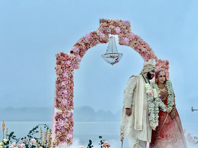 Tỷ phú Ấn Độ tổ chức đám cưới lớn chưa từng thấy tại Vinpearl Hạ Long: 600 khách mời thuộc giới siêu giàu ăn mừng suốt 3 ngày, đích thân Chủ tịch thành phố đến tặng quà  - Ảnh 1.