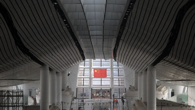 Trung Quốc làm siêu sân bay: Diện tích lên tới 47 km2, được xây từ 1,6 triệu m3 bê tông, 52.000 tấn thép, mất 5 năm để thực hiện - Ảnh 2.