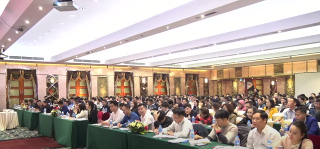 Doanh nghiệp bán khoá học đầu tư, làm giàu,... giảm 70% doanh thu, gặp khó khi tự đầu tư bất động sản - Ảnh 1. Doanh nghiệp bán khoá học đầu tư, làm giàu,... giảm 70% doanh thu, gặp khó khi tự đầu tư bất động sản - Ảnh 1.