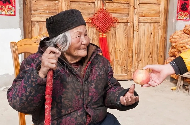 Tôi 82 tuổi, đã sống ở viện dưỡng lão 5 năm, có 2 con trai: Thà sống lủi thủi một mình chứ nhất định không ở với con, lý do nằm ở điều sau! - Ảnh 2. Tôi 82 tuổi, đã sống ở viện dưỡng lão 5 năm, có 2 con trai: Thà sống lủi thủi một mình chứ nhất định không ở với con, lý do nằm ở điều sau! - Ảnh 2.