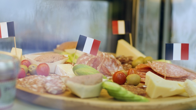 Ấn tượng Lễ hội Ẩm thực Pháp 2024 : “Cuộc dạo vòng quanh nước Pháp&quot; với nhiều trải nghiệm ẩm thực, thể thao và văn hóa đặc sắc - Ảnh 4.