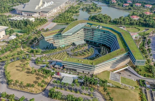 Điểm đến xanh mướt giữa lòng thành phố được ví von mĩ miều - ‘con rồng huyền thoại’: Là nơi lưu trú của hàng loạt chính khách đình đám thế giới  - Ảnh 2.