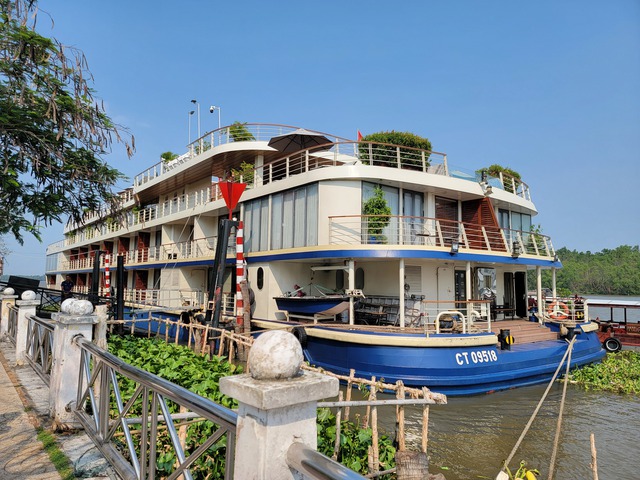 3 ngày 2 đêm trên &quot;resort&quot; chạy giữa dòng Mekong: Chi hơn 12 triệu đồng để nạp năng lượng trong du thuyền 4 sao &quot;một mình một bến&quot;   - Ảnh 2.