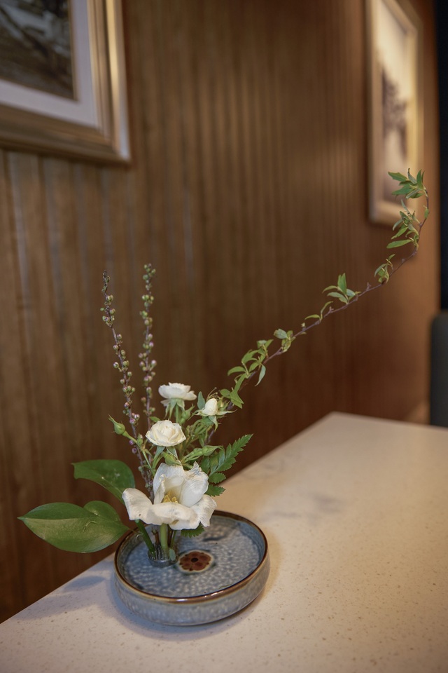 Thưởng lãm nghệ thuật Ikebana và ẩm thực đặc sắc của xứ Phù Tang giữa lòng Hà Nội - Ảnh 5.