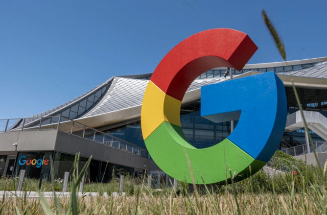 Google khó vượt qua cái bóng chính mình: 80% doanh thu vẫn đến theo cách ‘lạc hậu’, không có sản phẩm thành công, CEO Pichai bị chê không còn phù hợp - Ảnh 1.