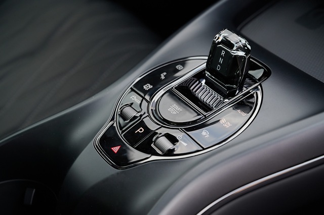 Cận cảnh ‘chiến thần’ BYD Seal - sedan điện hiếm hoi trên thị trường, tăng tốc 0-100km/h trong 3,8 giây - Ảnh 7.