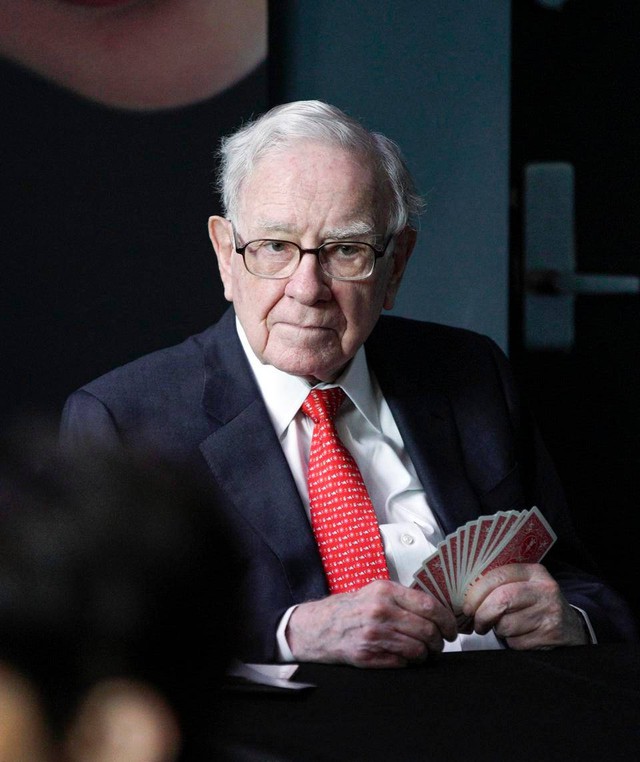 Nguy cơ nội chiến gia tộc Warren Buffett: Nguồn cơn từ khối tài sản 130 tỷ USD bị người cha cho đi làm từ thiện có thể khiến 3 con xích mích- Ảnh 4.