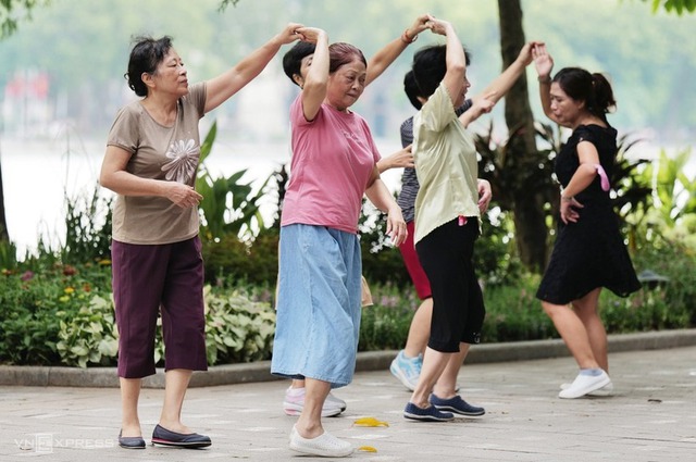 Không phải người dân Hà Nội, đây mới là thành phố có tuổi thọ cao nhất cả nước, đứng thứ 4 trong khu vực Đông Nam Á- Ảnh 2.