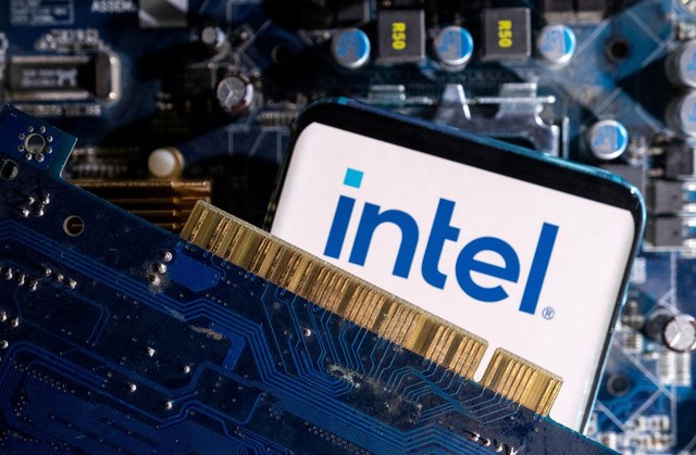 Nóng: Nhân viên Intel được cho 500.000 euro để 'tự nguyện nghỉ việc', nếu vẫn chưa đủ số lượng sẽ chuyển sang 'sa thải bắt buộc'- Ảnh 1.