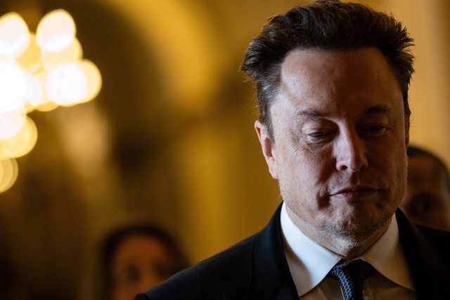 ‘Elon Musk deepfake’ trở thành kẻ lừa đảo thành công nhất thời đại: Video giả chỉ tốn 10 USD để sản xuất trong 10 phút, có người nhẹ dạ mất hơn 17 tỷ đồng- Ảnh 1.